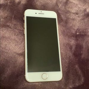 iPhone 8 rose good excellent condition like new!